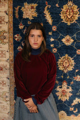 Disclosure turtleneck